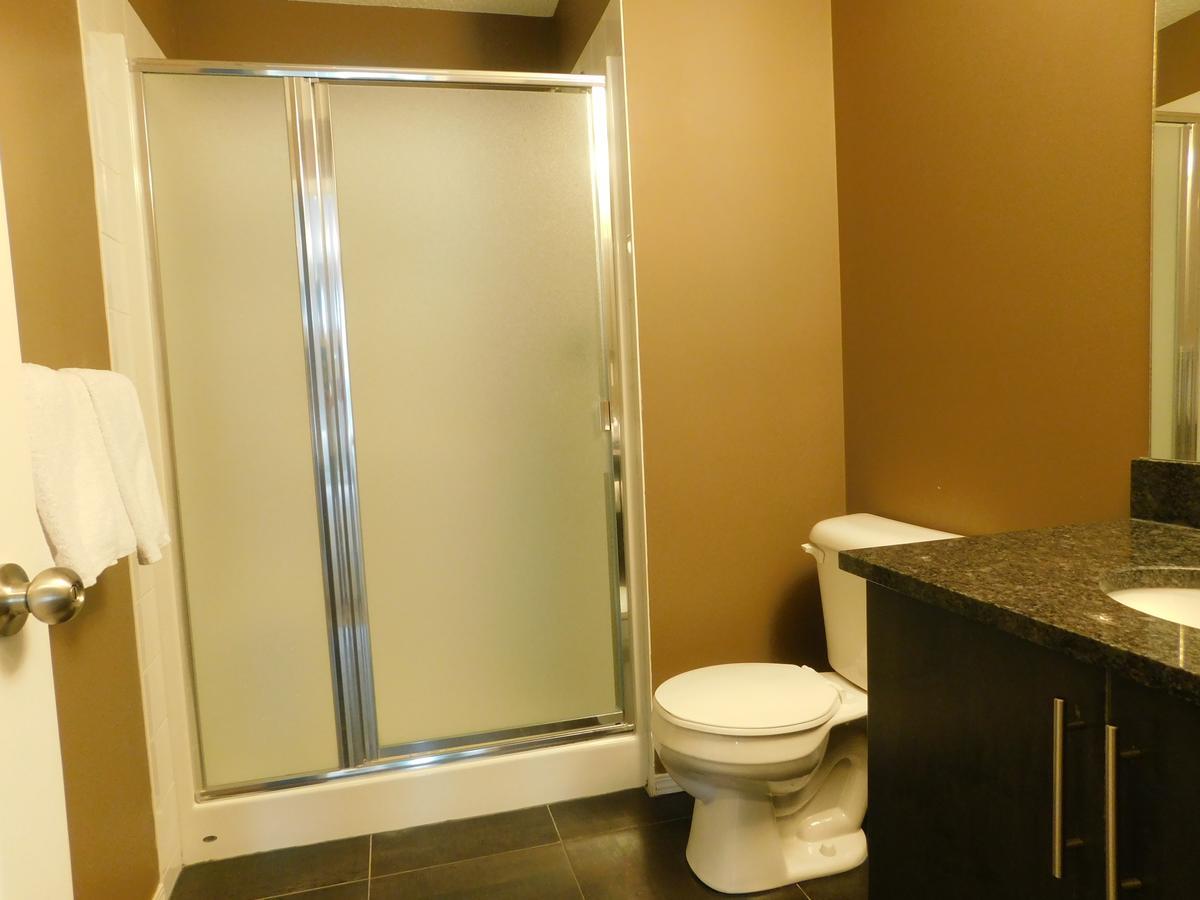 Regal Suites YYC 외부 사진