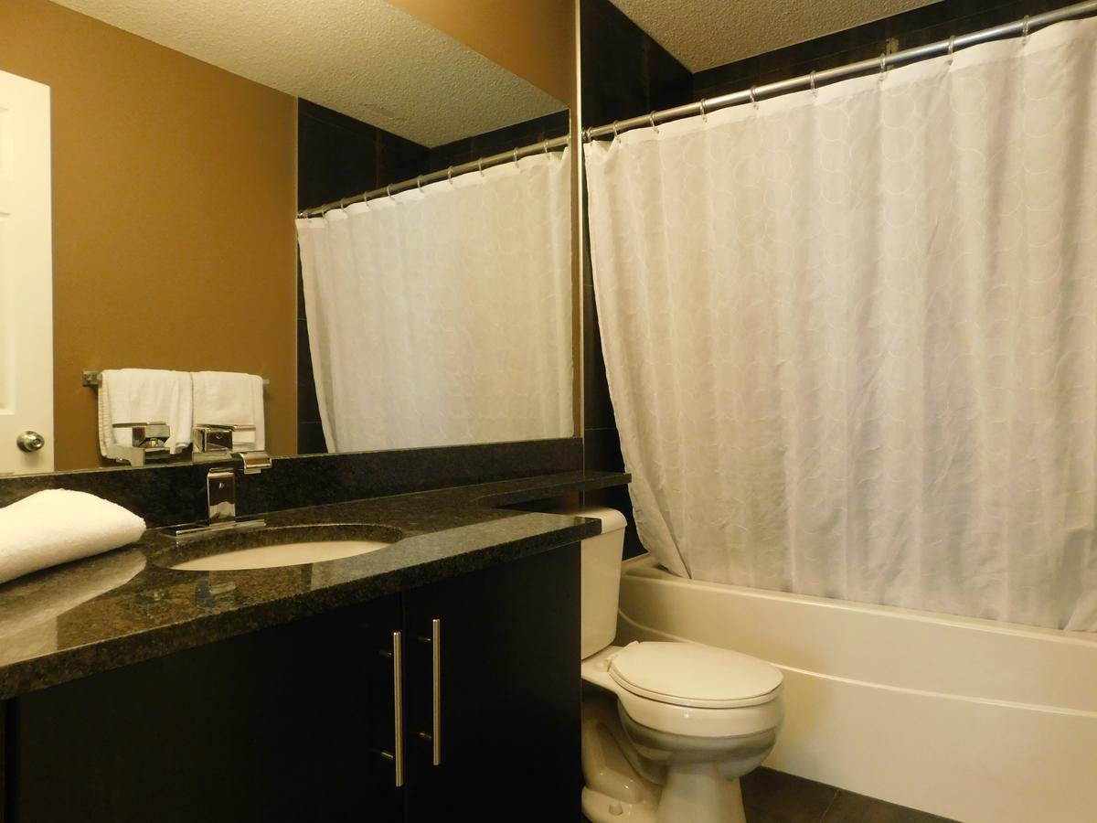 Regal Suites YYC 외부 사진