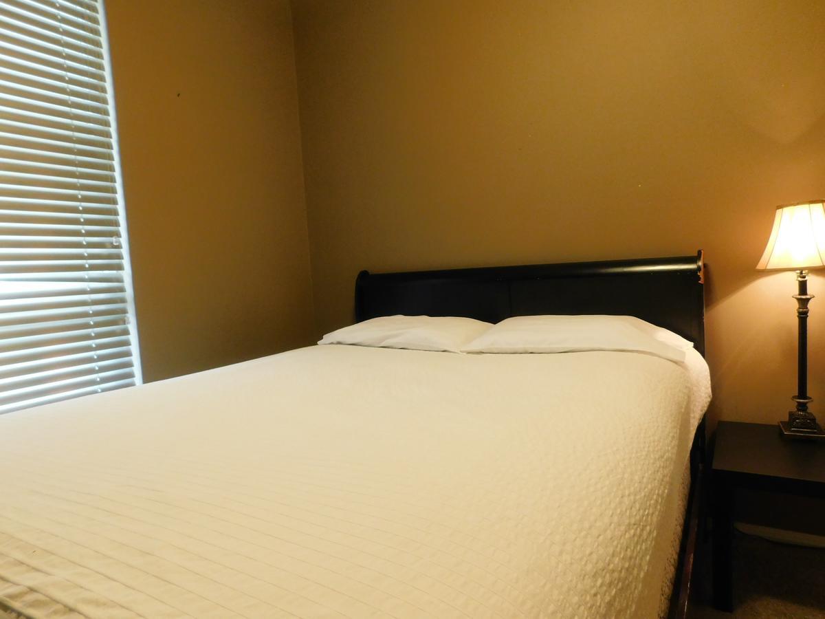 Regal Suites YYC 외부 사진